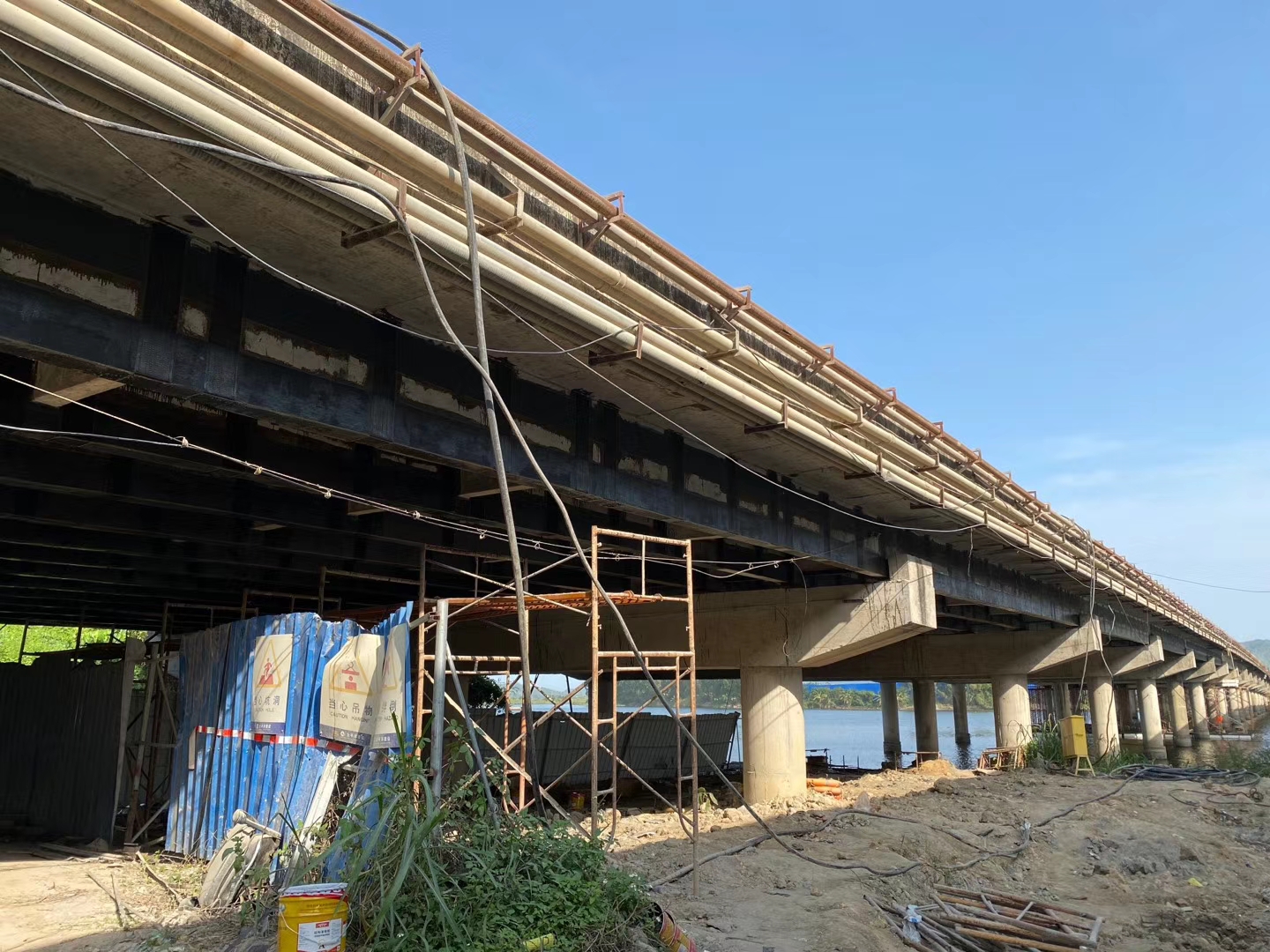 永川桥梁下部结构抗倾覆加固方法